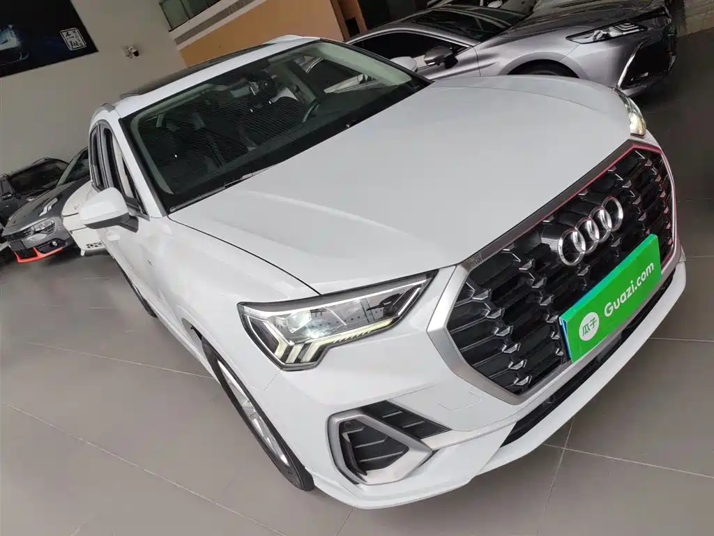 Audi Q3 2019 35 TFSI aggressive and dynamic купить на сайте DeffCars