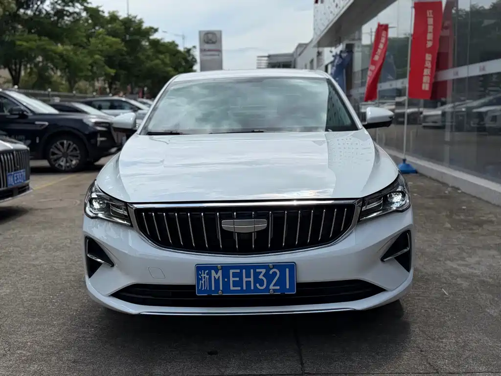 Emgrand 2025 4th generation 1.5L CVT premium model купить на сайте DeffCars
