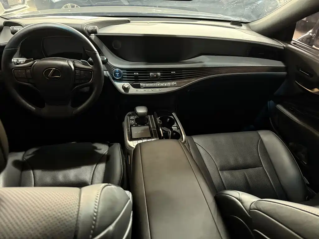 Lexus LS 2020 500h Excellence Edition National VI купить на сайте DeffCars