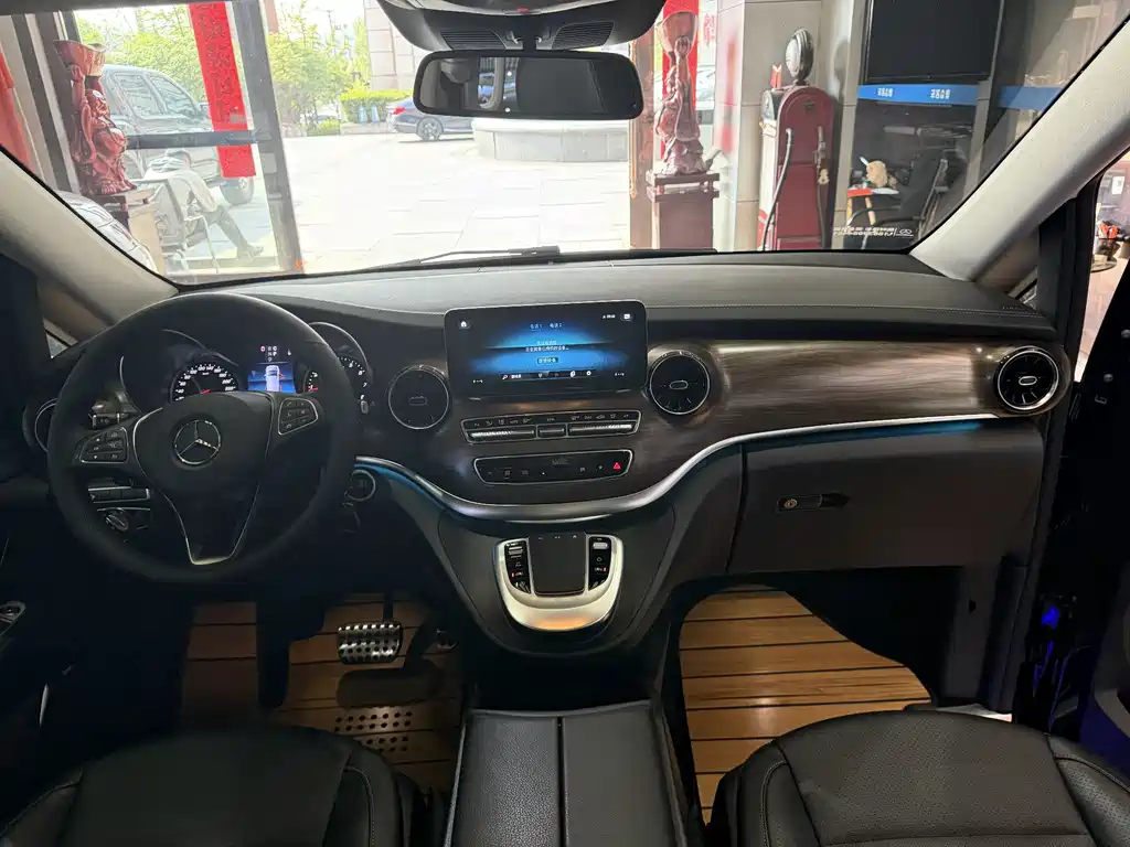 Mercedes-Benz V-Class 2020 V 260 Premium Edition купить на сайте DeffCars