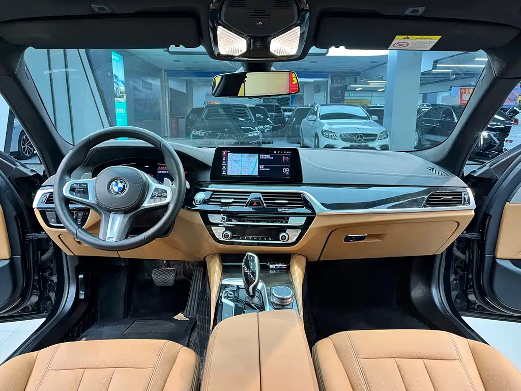BMW 5 Series 2020 530Li Leading M Sports Package купить на сайте DeffCars