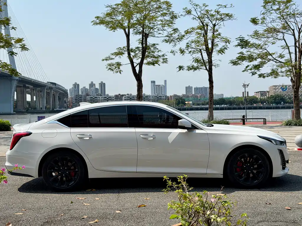 Cadillac CT5 2021 facelift 28T luxury model купить на сайте DeffCars