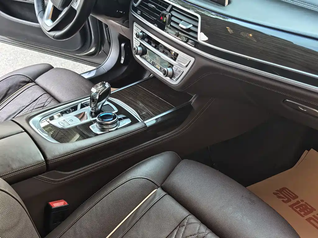 BMW 7 Series 2019 facelift 730Li luxury package купить на сайте DeffCars