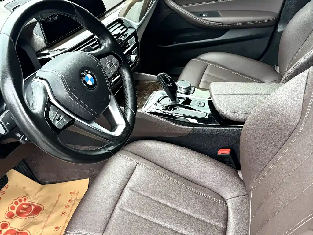 BMW 5 Series 2020 525Li Luxury Package купить на сайте DeffCars