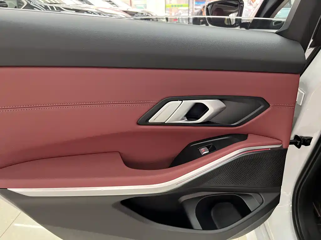 BMW 3 Series 2023 325i M Sports Package купить на сайте DeffCars