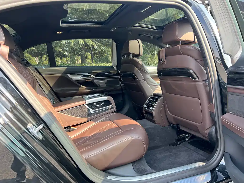 BMW 7 Series 2019 facelift 730Li M Sports Package купить на сайте DeffCars