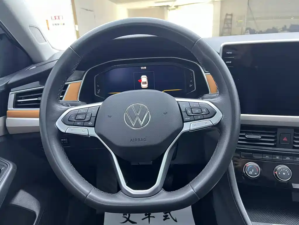 Bora 2023 200TSI DSG Smart Travel Edition купить на сайте DeffCars