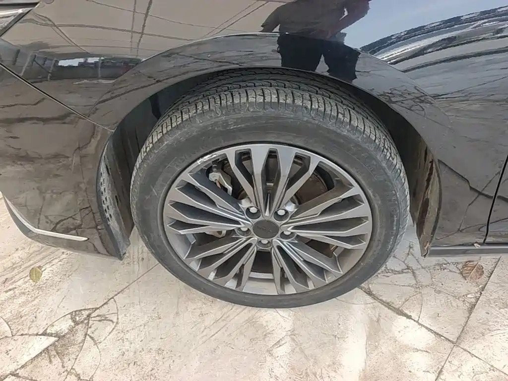 Yixuan max 2021 1.5T Ultra Daddy Edition купить на сайте DeffCars