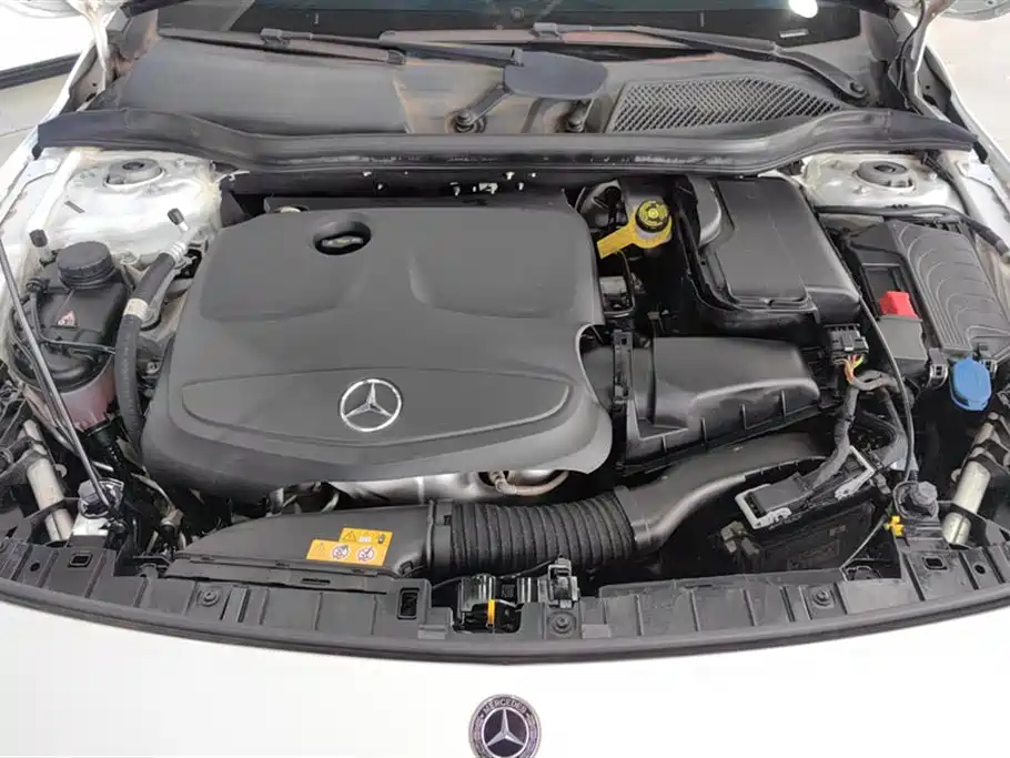 Mercedes-Benz GLA 2018 GLA 200 Fashion Model купить на сайте DeffCars