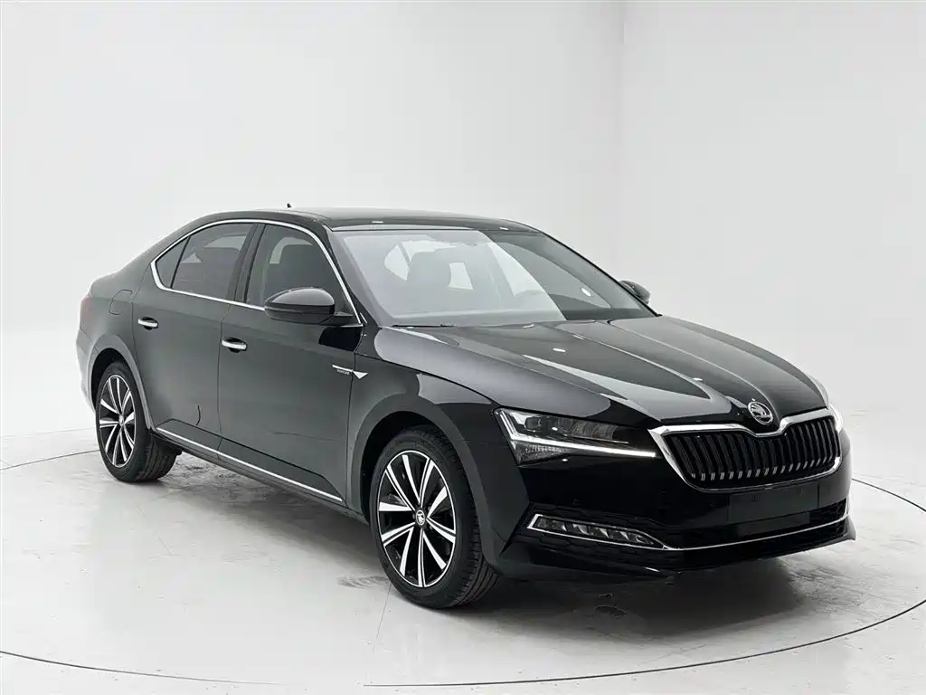 Superb 2023 facelift TSI280 DSG exclusive version купить на сайте DeffCars