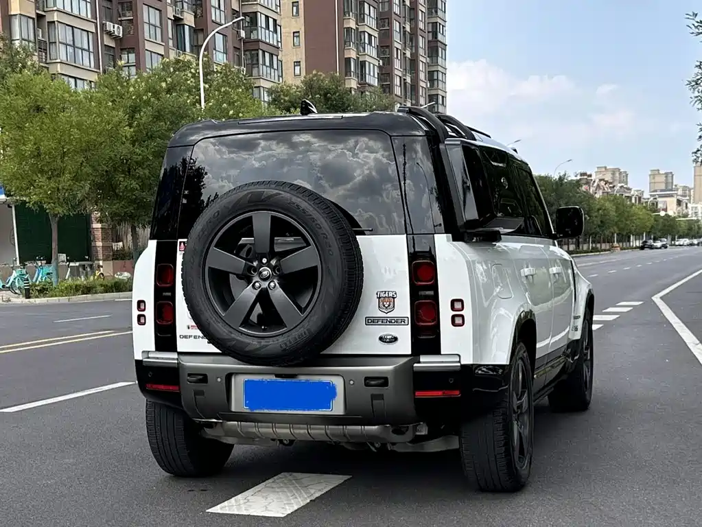Land Rover Defender 2022 110 P400 X-DYNAMIC HSE купить на сайте DeffCars