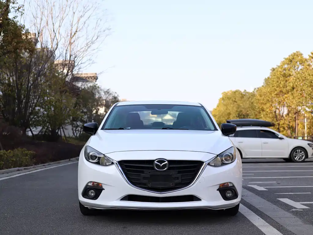 Mazda3 Angkesela 2016 sedan 1.5L automatic luxury model купить на сайте DeffCars