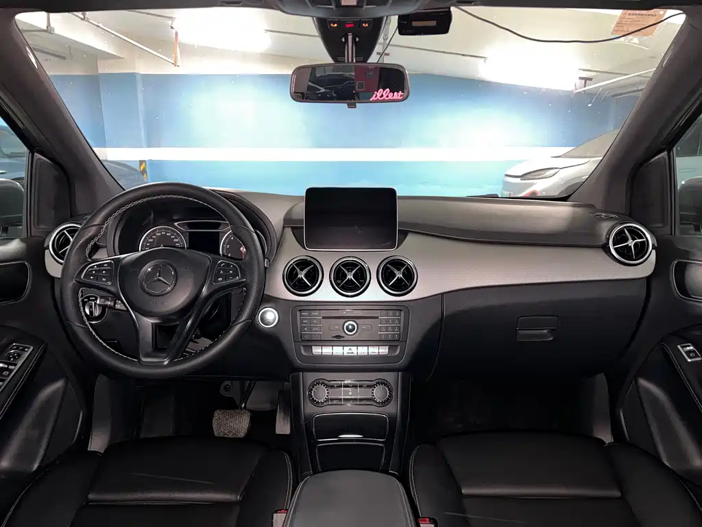 Mercedes-Benz B-Class 2017 B 200 Dynamic купить на сайте DeffCars