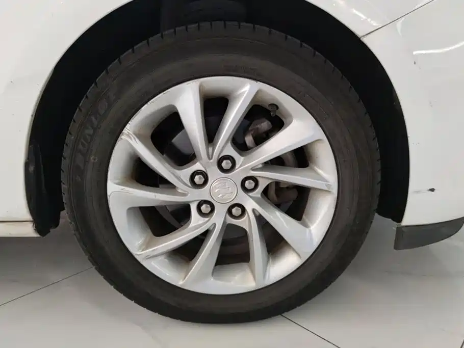 Weilang 2016 hatchback 15S automatic aggressive model купить на сайте DeffCars