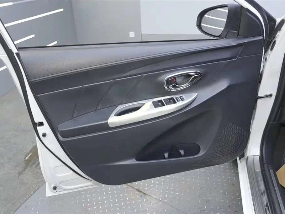 YARiS L Zhixuan 2016 facelift 1.5E CVT charming version купить на сайте DeffCars