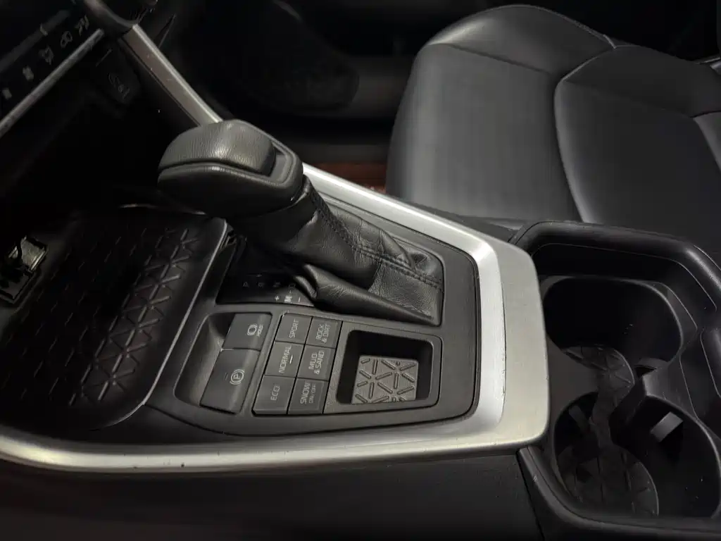 Wilanda 2020 2.0L CVT four-wheel drive luxury version купить на сайте DeffCars