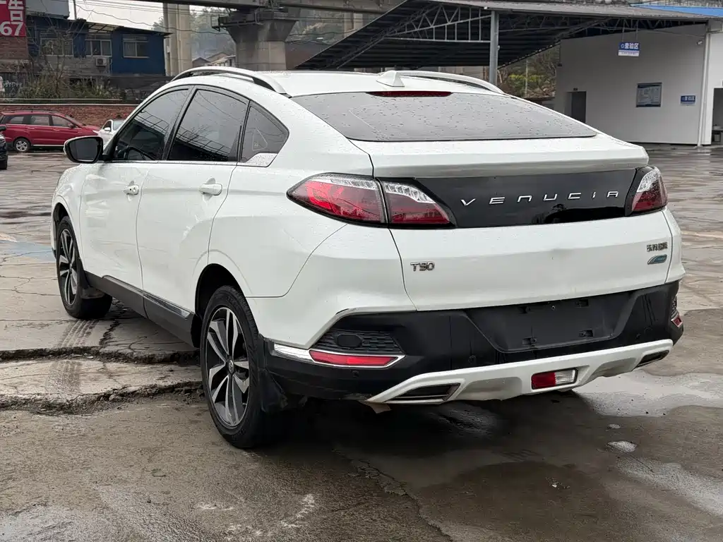 Venucia T90 2017 2.0L CVT Smart Edition купить на сайте DeffCars