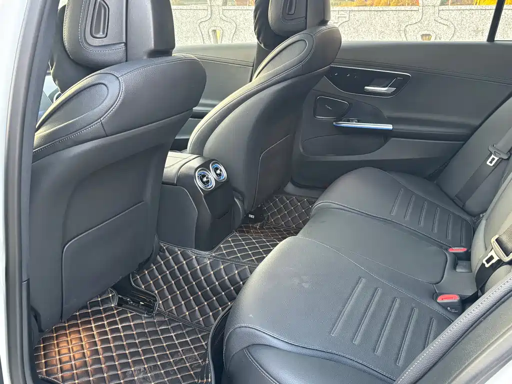Mercedes-Benz C-Class 2024 facelift C 260 L sports version купить на сайте DeffCars
