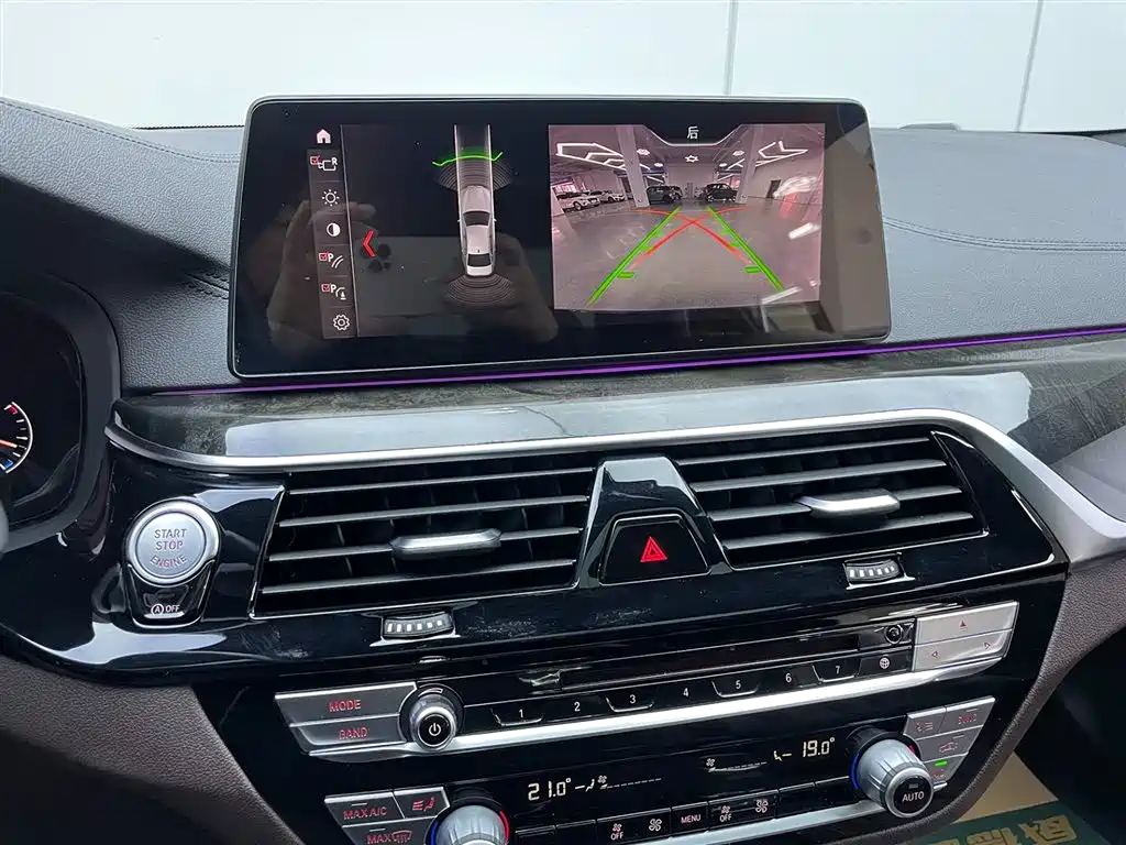 BMW 5 Series 2019 facelift 525Li M Sports Package купить на сайте DeffCars