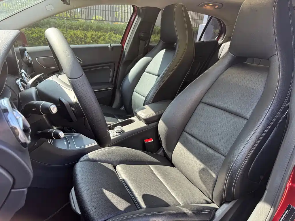 Mercedes-Benz GLA 2017 GLA 200 Dynamic купить на сайте DeffCars