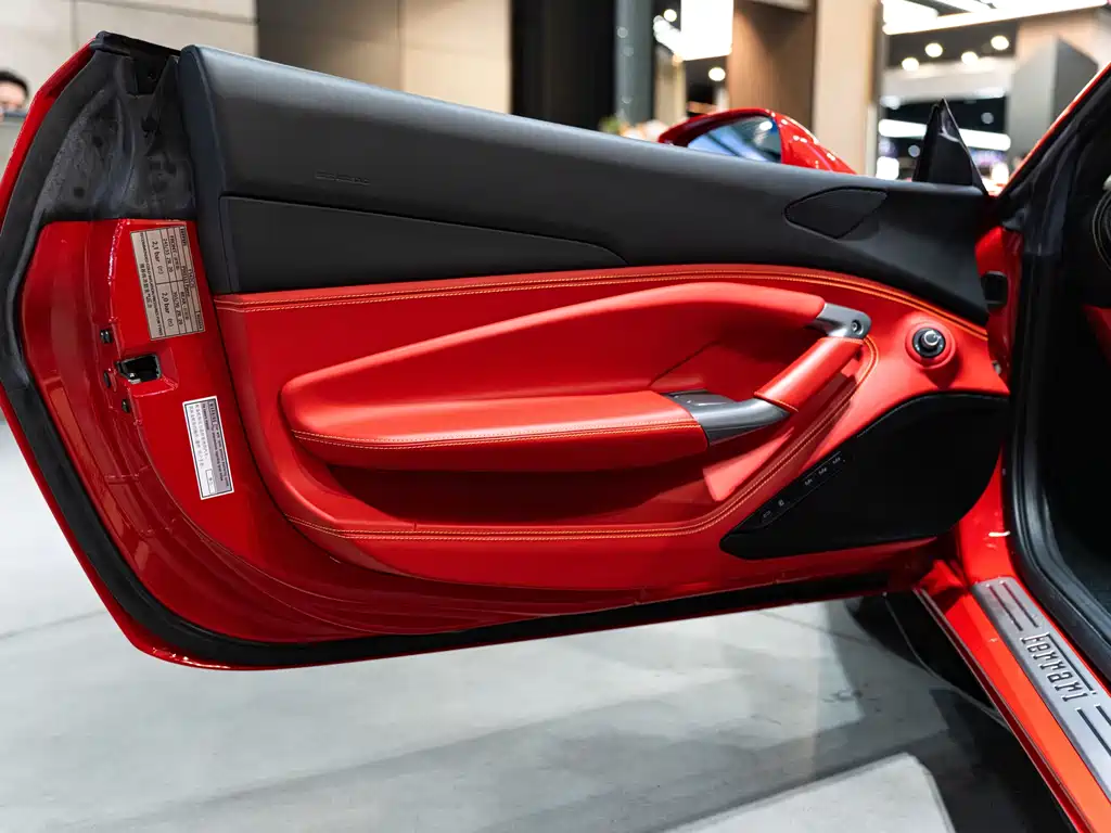 Ferrari F8 2019 Tributo 3.9T V8 купить на сайте DeffCars