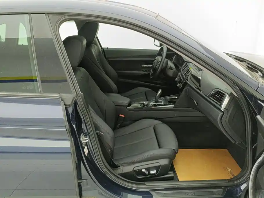 BMW 3 Series GT 2018 320i Fashion Model купить на сайте DeffCars