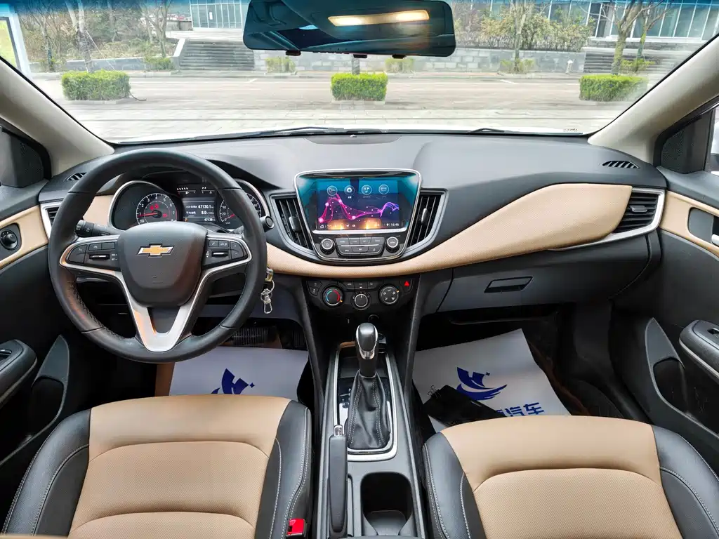 Cruze 2022 320 Automatic Sunroof Edition купить на сайте DeffCars