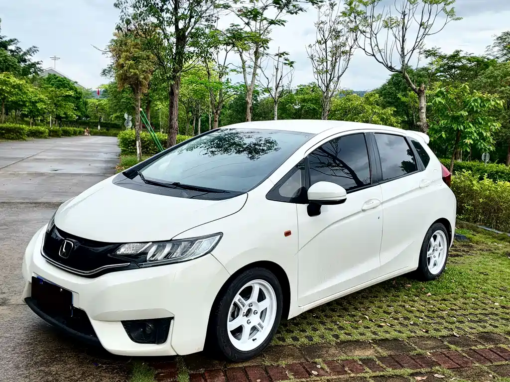 Fit 2018 1.5L manual comfort version купить на сайте DeffCars