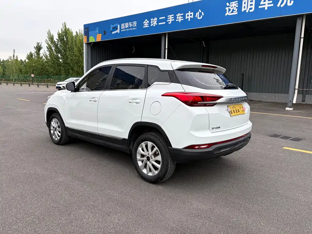 Beijing X3 2019 1.5T Manual Honor Edition купить на сайте DeffCars