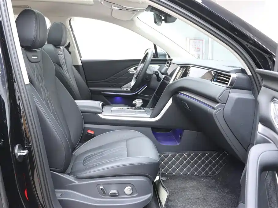 Hongqi HS7 PHEV 2024 2.0T PHEV four-wheel drive Qichang version 7 seats купить на сайте DeffCars