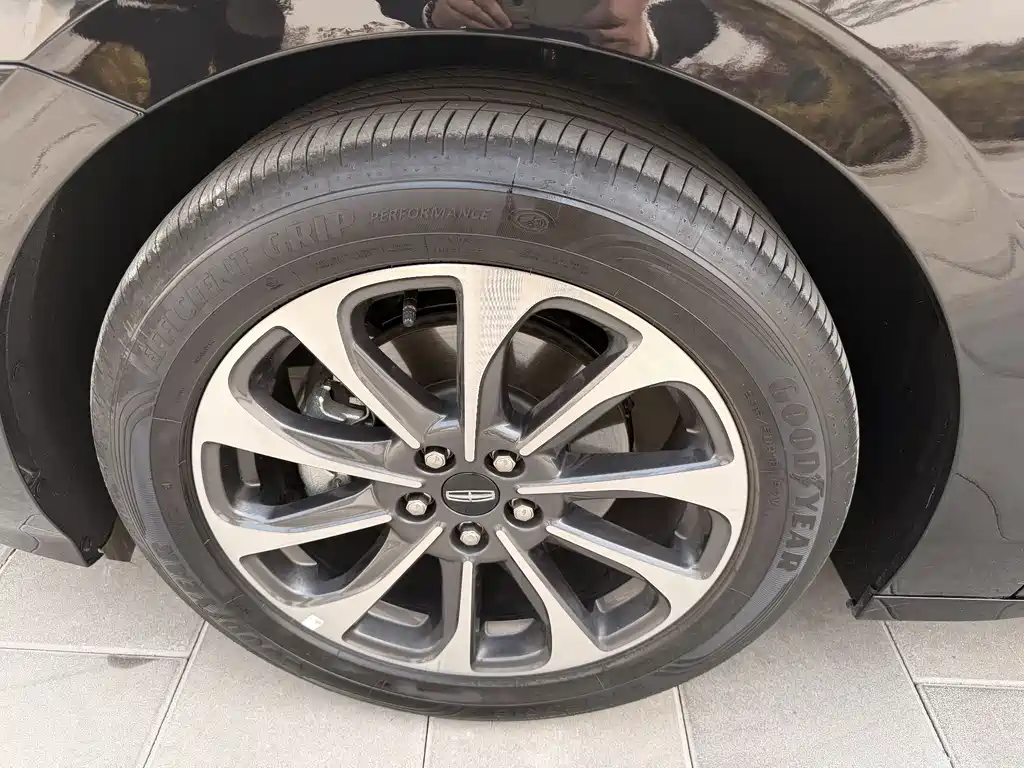 Lincoln Z 2025 2.0T Premium Edition купить на сайте DeffCars