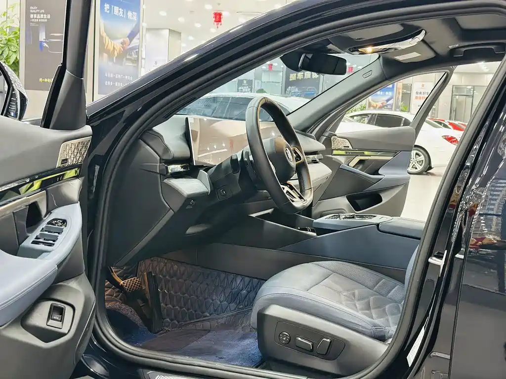 BMW 5 Series 2024 530Li Exclusive M Sports Package купить на сайте DeffCars