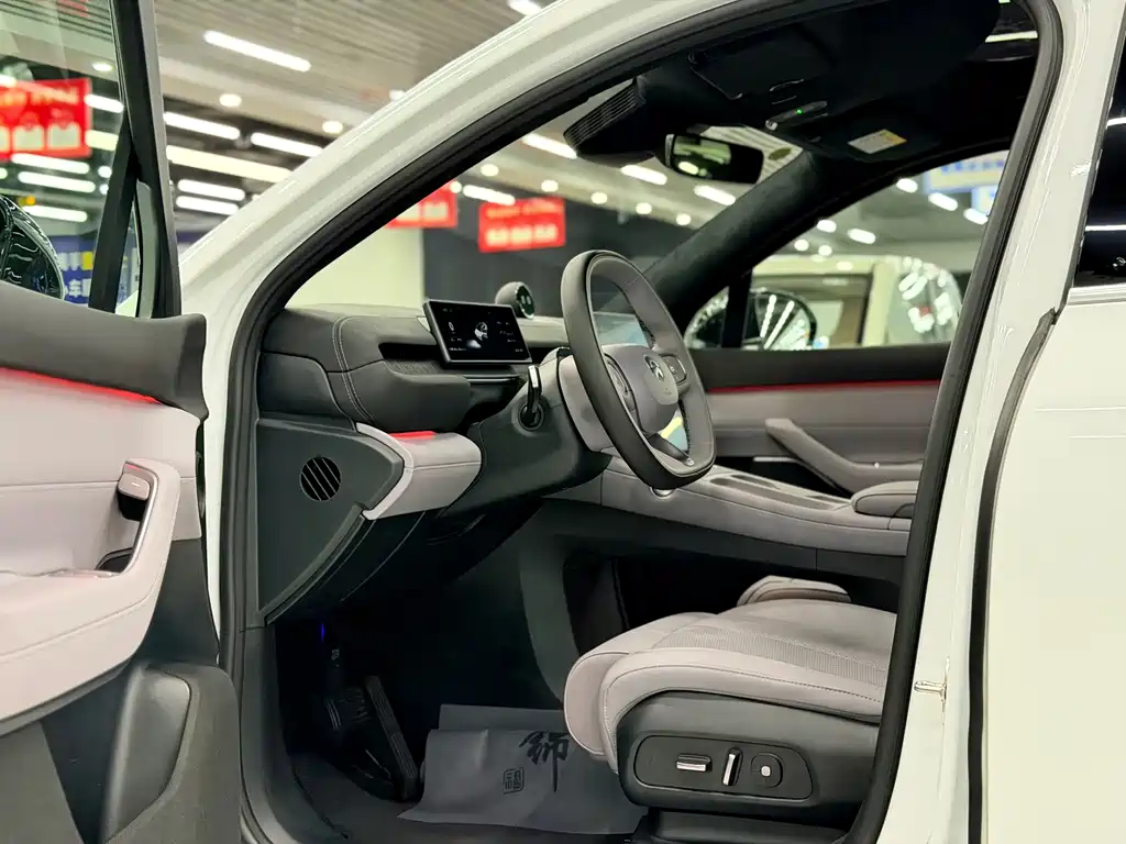NIO EC6 2024 model 75kWh купить на сайте DeffCars