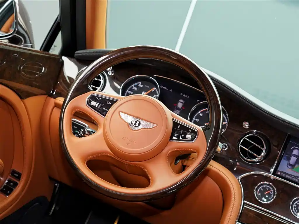 Mulsanne 2017 6.8T long wheelbase version купить на сайте DeffCars