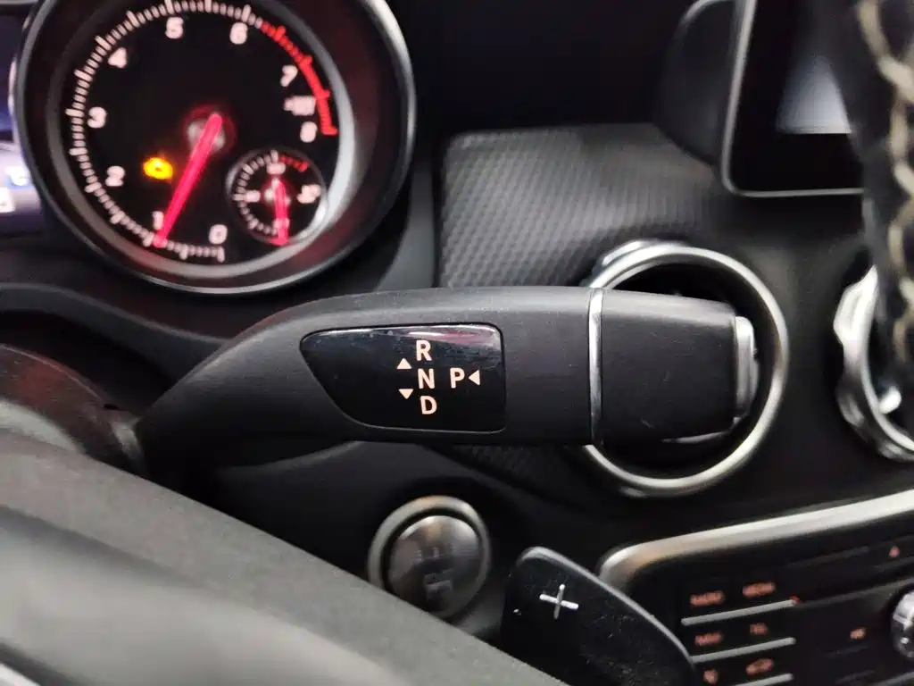 Mercedes GLA 2017 200 Dynamic купить на сайте DeffCars
