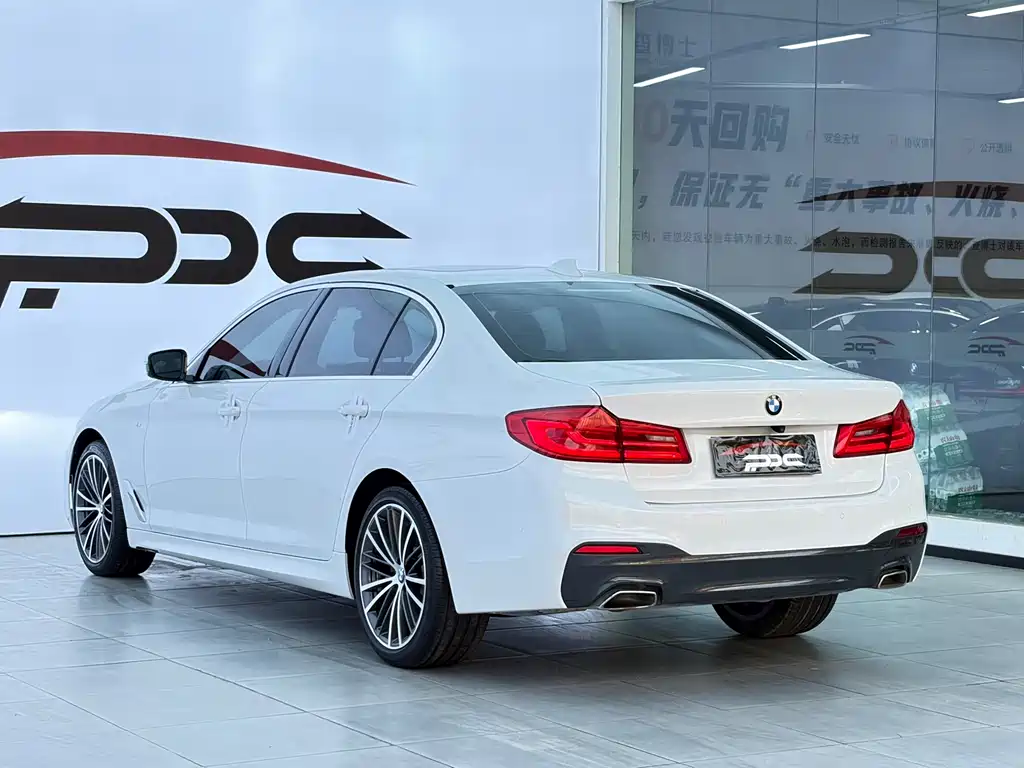 BMW 5 Series 2020 530Li Exclusive M Sports Package купить на сайте DeffCars