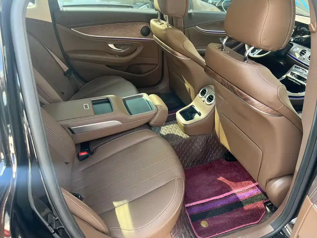 Mercedes-Benz E-Class 2023 E 260 L купить на сайте DeffCars