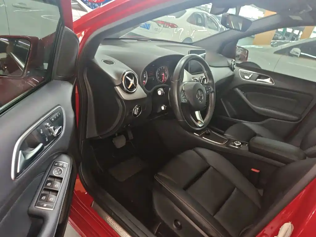 Mercedes-Benz B-Class 2019 B 200 Fashion Model купить на сайте DeffCars
