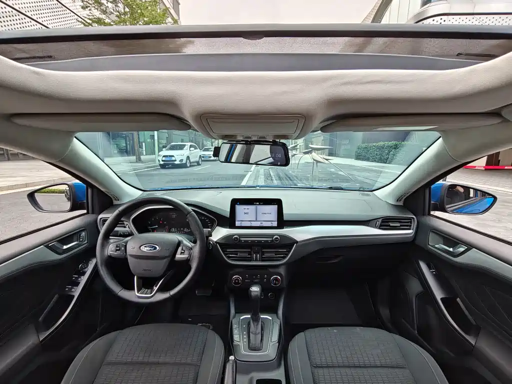 Focus 2020 Sedan 1.5L Automatic Front Jump купить на сайте DeffCars