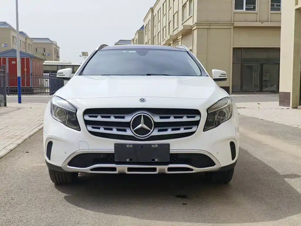 Mercedes-Benz GLA 2018 GLA 200 Dynamic купить на сайте DeffCars