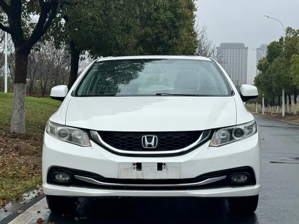 Civic 2016 1.8L Automatic Deluxe Edition купить на сайте DeffCars