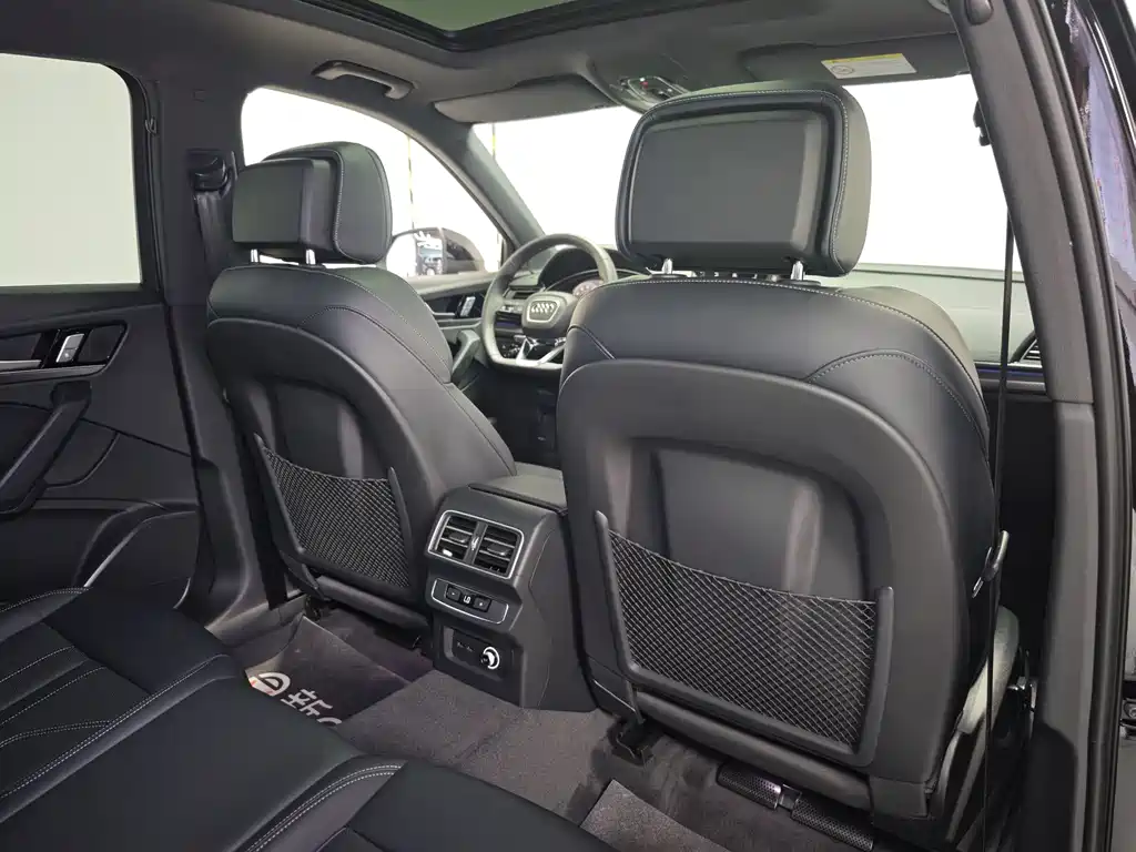 Audi Q5L 2022 45T luxury and dynamic model купить на сайте DeffCars