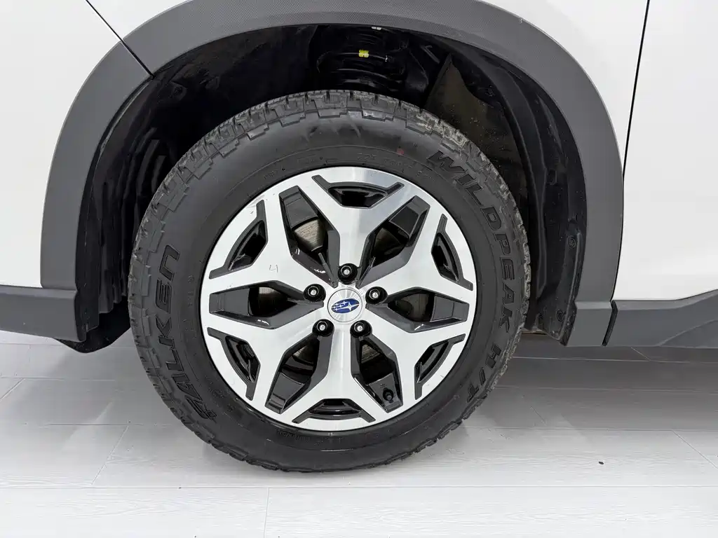 Forester 2022 2.0i AWD Deluxe Edition EyeSight купить на сайте DeffCars