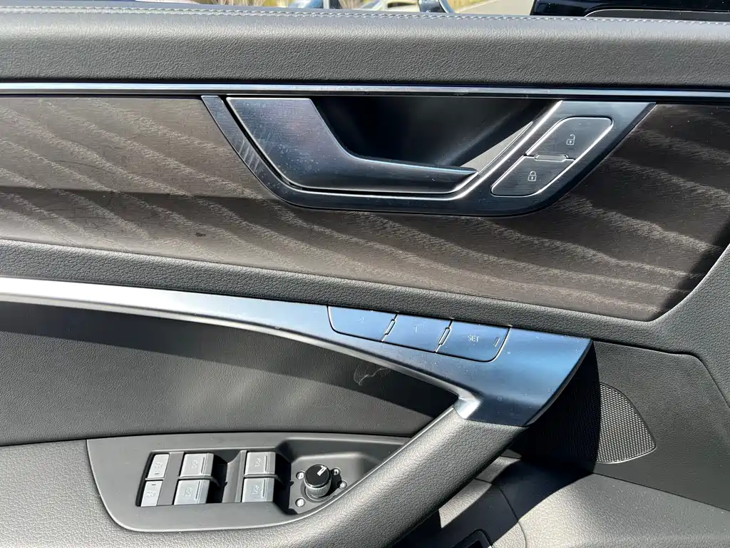 Audi A6L 2025 45 TFSI quattro premium dynamic model купить на сайте DeffCars