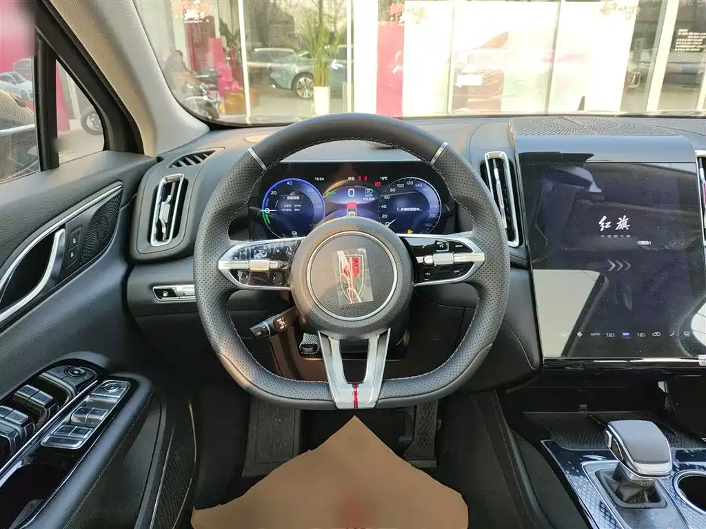 Hongqi HS3 PHEV 2025 model 125km Jinwei PLUS 2 million commemorative edition купить на сайте DeffCars