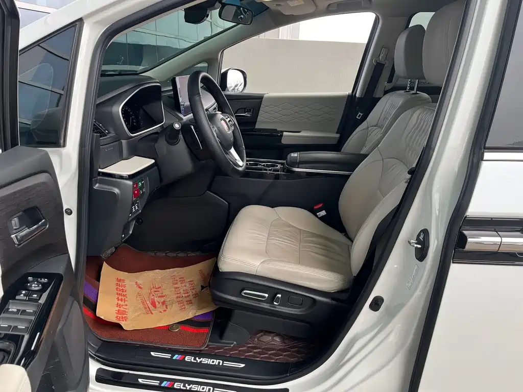 Alison 2022 2.0L e:HEV Luxury First Edition купить на сайте DeffCars