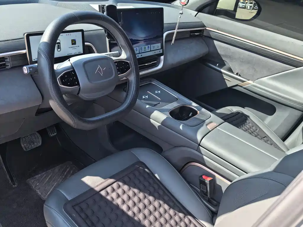 eπ008 2024 model 210Max extended range version 6 seats купить на сайте DeffCars