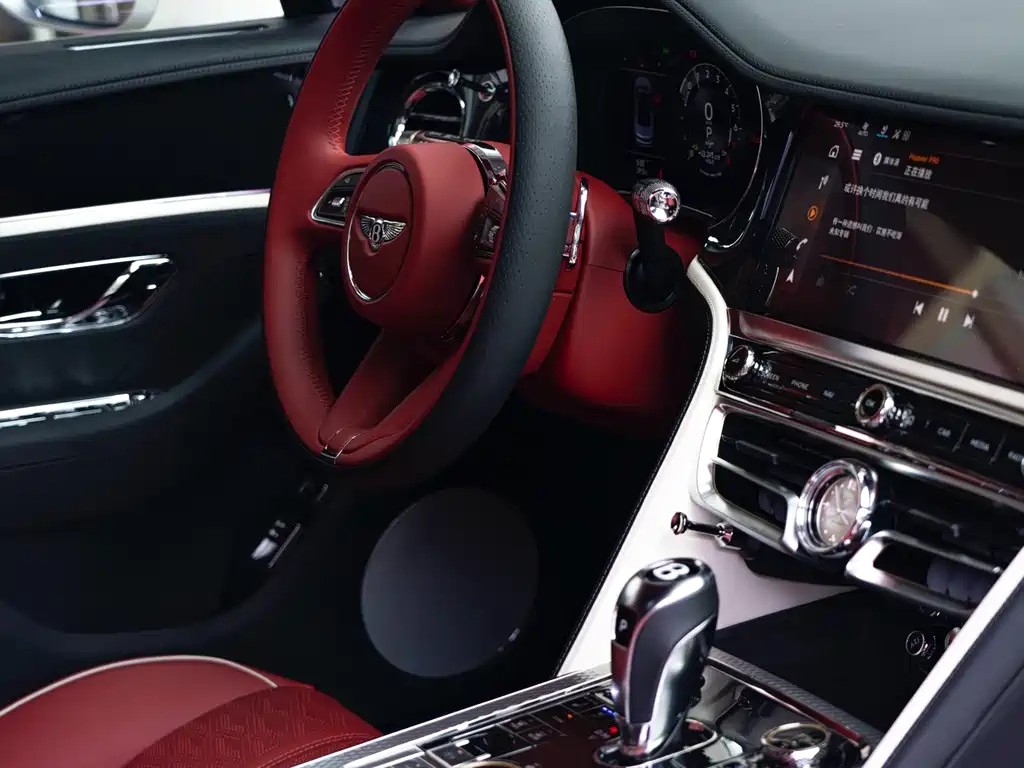 Flying Spur plug-in hybrid 2025 4.0T V8 Mulliner купить на сайте DeffCars