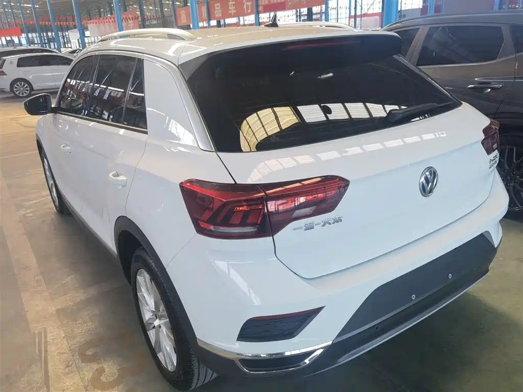 T-ROC 2019 230TSI DSG two-wheel drive aggressive model National VI купить на сайте DeffCars