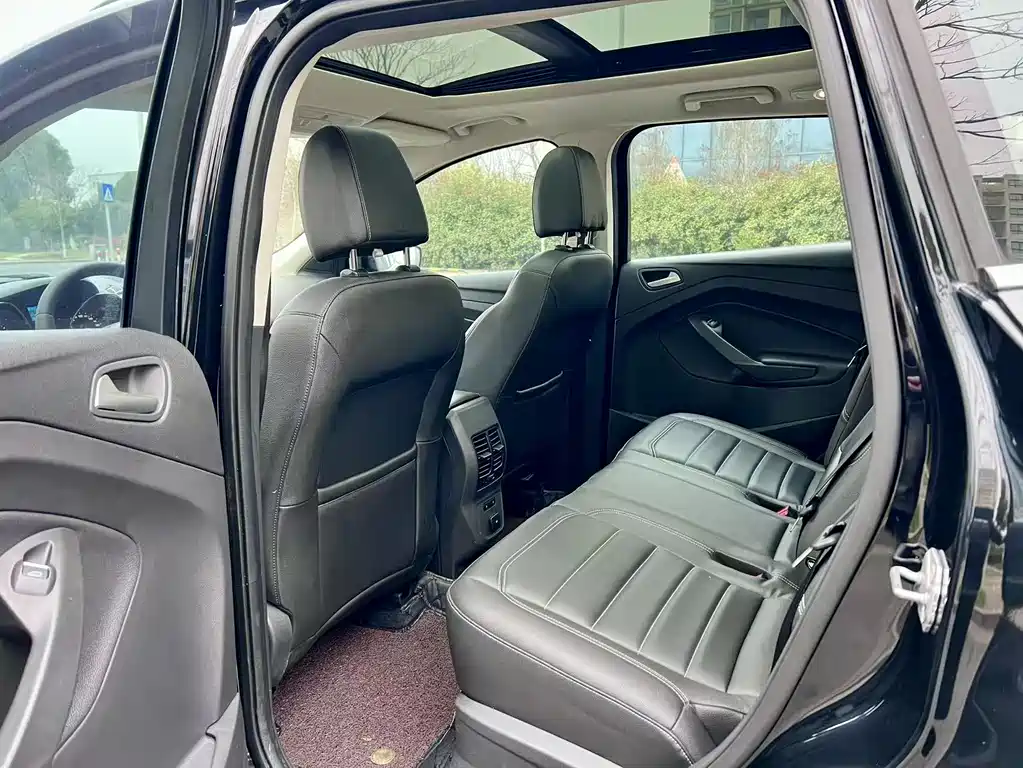 Escape 2019 EcoBoost 180 two-wheel drive platinum airfoil National V купить на сайте DeffCars